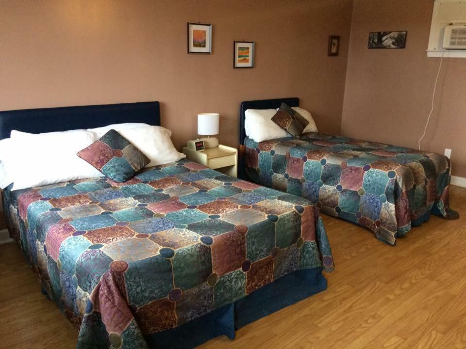 Webbers Lake Charlotte Motel Queen And Double Bed Luaran gambar